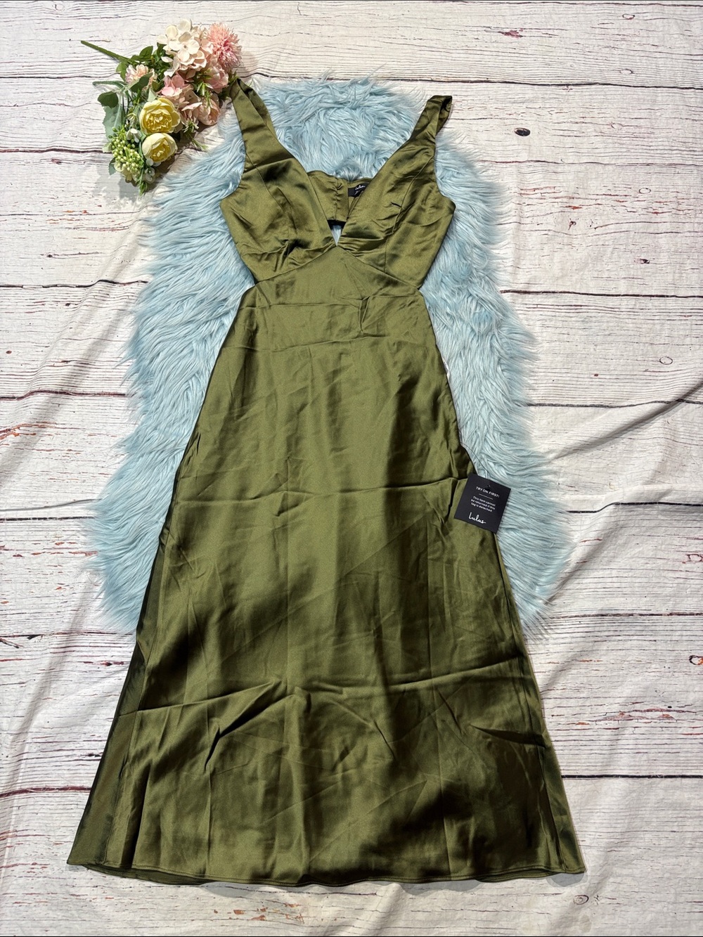 NWT Lulus Unmatched Elegance Olive Satin Sleeveless Midi Dress - Picture 2 of 9